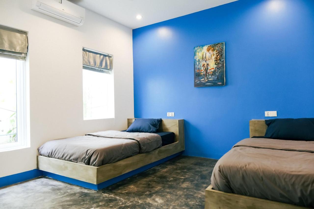 Queentown Hostel 시엠리아프 외부 사진
